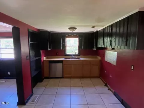 Kitchen - 907 Edgerton St, Dunn, NC 28334 photo 1 of 1