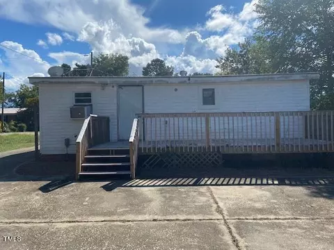 Exterior - 907 Edgerton St, Dunn, NC 28334 photo 1 of 2