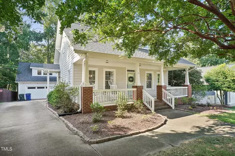 1712 Farmington Grove Dr, Raleigh, NC 27614