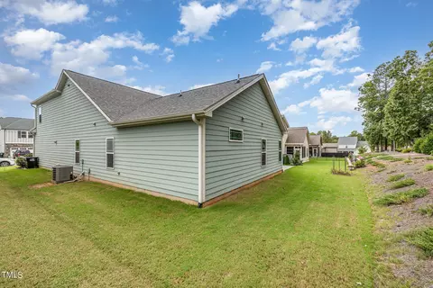 Exterior - 79 Unique Pl, Garner, NC 27529 photo 6 of 8