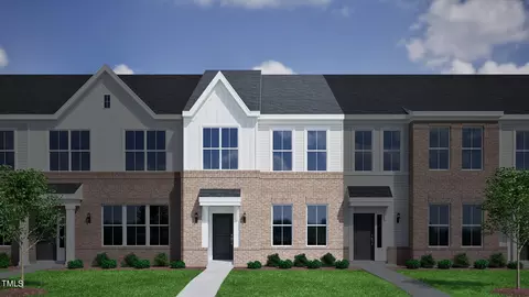 215 Chesapeake Cmns St #82, Garner, NC 27529