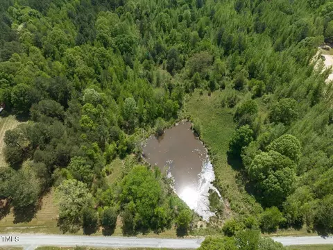 454 Maple Springs Ln, Bear Creek, NC 27207