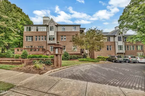 750 Washington St #102, Raleigh, NC 27605