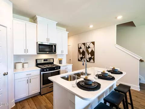 Kitchen - 651 Rolling Fields Dr, Graham, NC 27253 photo 3 of 5