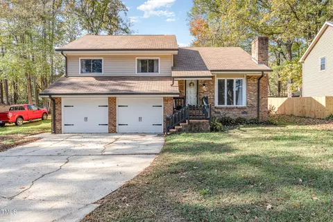 804 Buckingham Rd, Garner, NC 27529