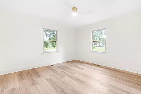 501 Cherry St, Selma, NC 27576 photo 33