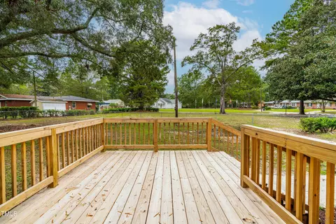 501 Cherry St, Selma, NC 27576 photo 36