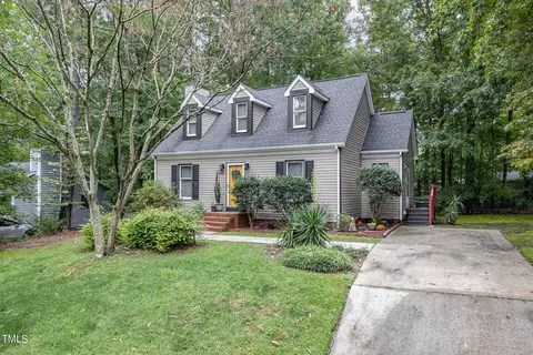 4 Fircrest Ct, Durham, NC 27703