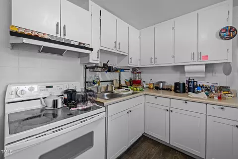 2301 Otis St, Durham, NC 27707 photo 8
