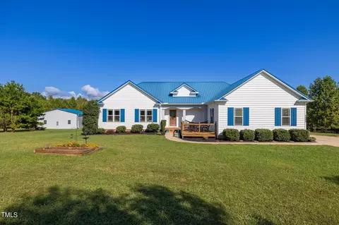 7000 Rock Pointe Pl, Liberty, NC 27298