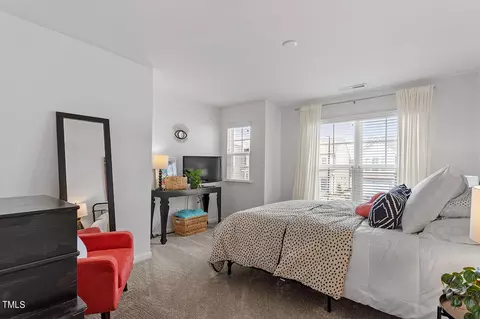 Bedroom - 502 Vassar Dr, Durham, NC 27713 photo 3 of 3