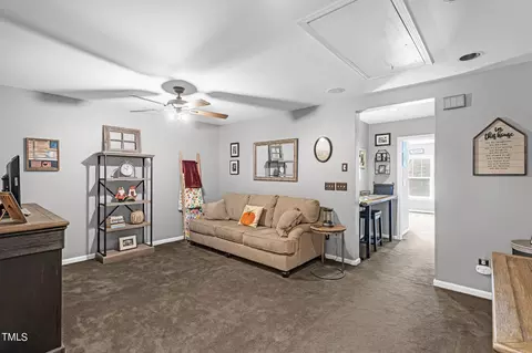 2012 Freeport Dr, Cary, NC 27519 photo 25