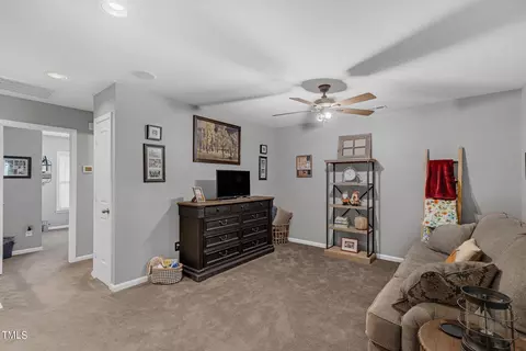 2012 Freeport Dr, Cary, NC 27519 photo 24