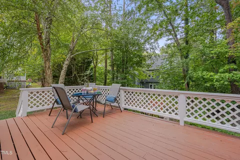 Exterior - 6 Placid Ct, Durham, NC 27713 photo 4 of 9