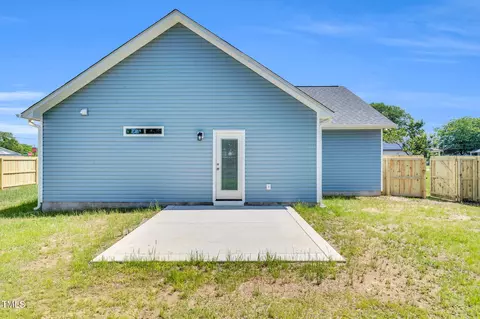 Exterior - 306 E Godwin St, Dunn, NC 28334 photo 7 of 8