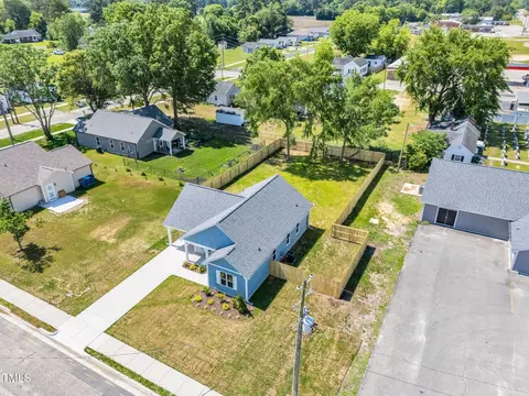 View/Area - 306 E Godwin St, Dunn, NC 28334 photo 2 of 5
