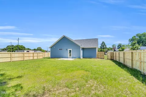 Exterior - 306 E Godwin St, Dunn, NC 28334 photo 6 of 8