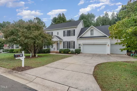 708 Creek Haven Dr, Holly Springs, NC 27540