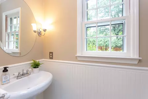 Bath - 1015 Apache Ln, Apex, NC 27502 photo 1 of 4