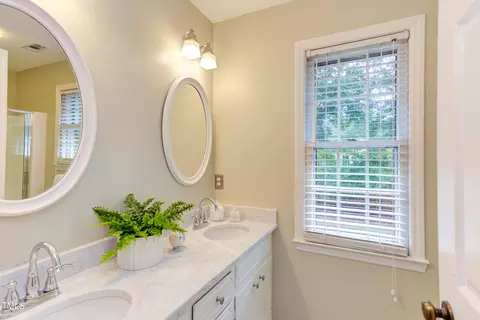 Bath - 1015 Apache Ln, Apex, NC 27502 photo 2 of 4