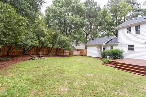 Exterior - 1015 Apache Ln, Apex, NC 27502 photo 10 of 13