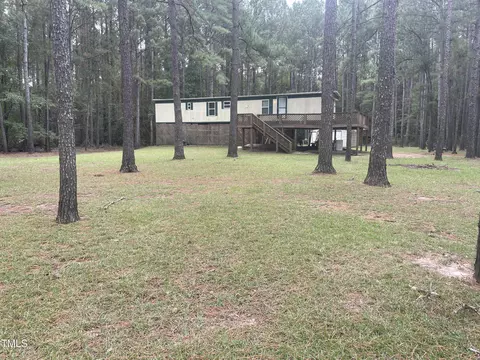 907 Black River Ln, Harrells, NC 28444
