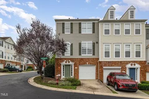 7001 Valerie Anne Dr, Raleigh, NC 27613