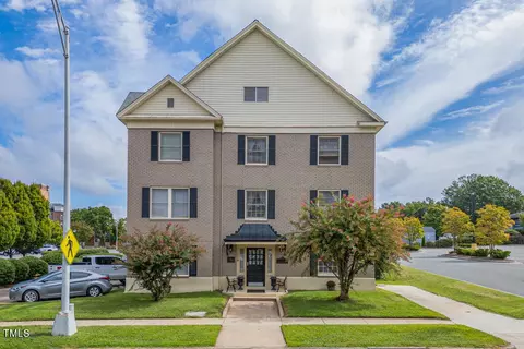 210 E Morehead St, Burlington, NC 27215