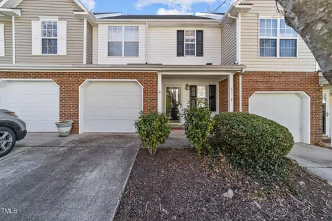 6318 Double Eagle Dr, Whitsett, NC 27377