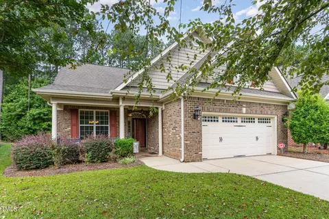 272 Easy Wind Ln, Garner, NC 27529