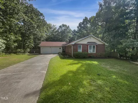 5607 Kemmont Dr, Durham, NC 27713