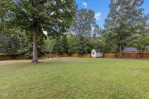 172 Foxglove Dr, Garner, NC 27529 photo 6