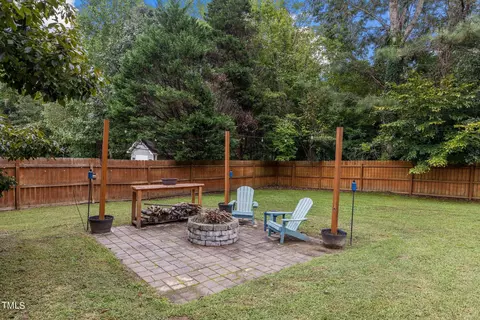 172 Foxglove Dr, Garner, NC 27529 photo 9