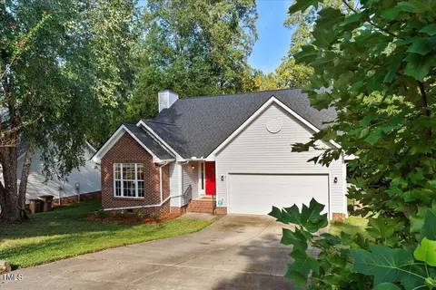 624 Deacon Ridge St, Wake Forest, NC 27587