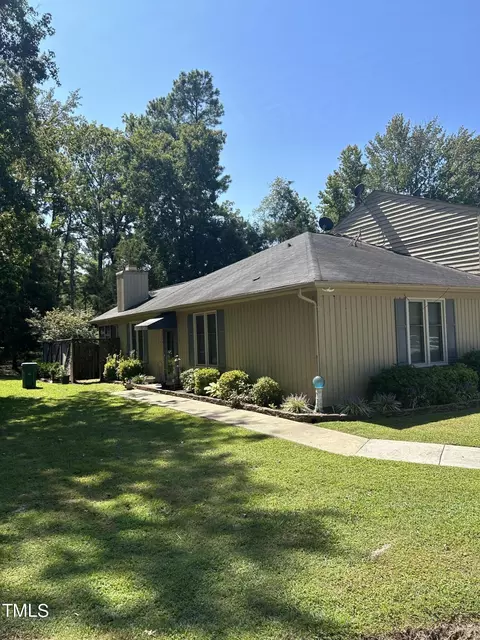 1 Stone Village Ct, Durham, NC 27704