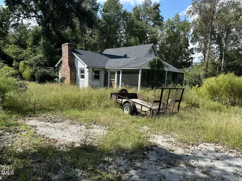 175 Peninsula Manor Rd, Hubert, NC 28539