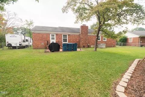 405 Marlowe Dr, Dunn, NC 28334 photo 19