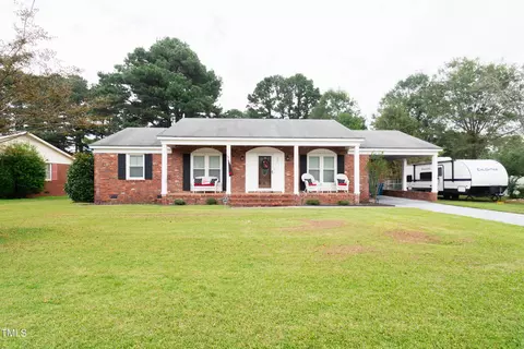 405 Marlowe Dr, Dunn, NC 28334