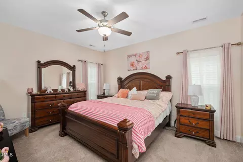 33 Hawks Croft Ct, Erwin, NC 28339 photo 10