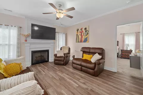 33 Hawks Croft Ct, Erwin, NC 28339 photo 8