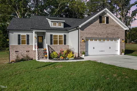 4810 Lord Andrews Pl, Liberty, NC 27298