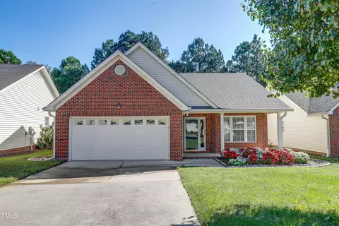 121 Kudrow Ln, Morrisville, NC 27560