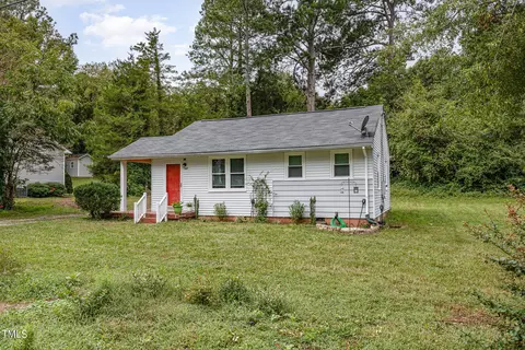 127 Johnson St, Garner, NC 27529 photo 2