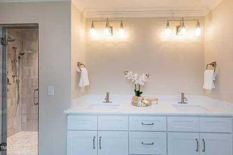 Bath - 417 E Moore St, Apex, NC 27502 photo 9 of 12