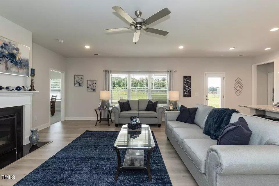 Living - 95 Watermelon Dr, Franklinton, NC 27525 photo 2 of 3