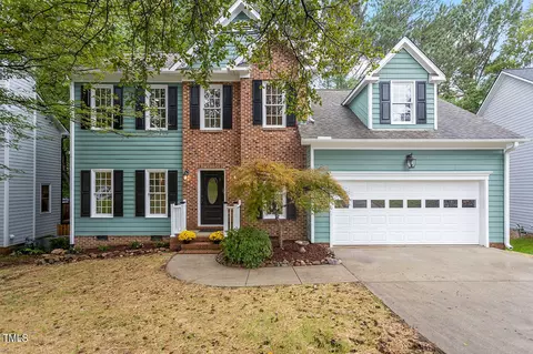 5920 Eaglesfield Dr, Raleigh, NC 27613