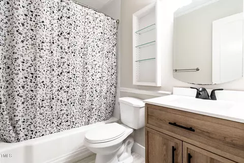 Bath - 116 Plainview Ave, Raleigh, NC 27604 photo 2 of 2