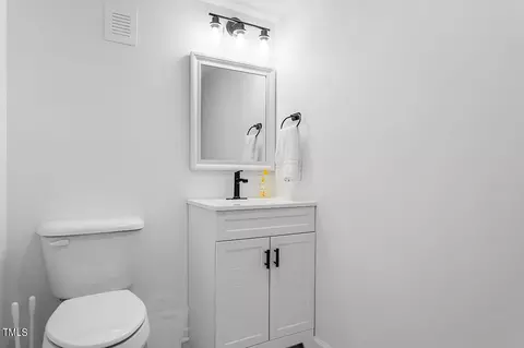 Bath - 306 E Knox St, Durham, NC 27701 photo 5 of 5
