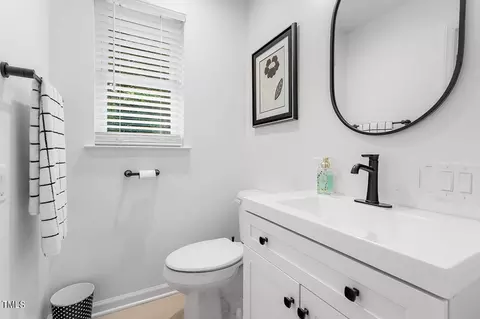 Bath - 306 E Knox St, Durham, NC 27701 photo 4 of 5