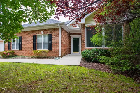 3000 Leith Meadow Ct, Cary, NC 27511